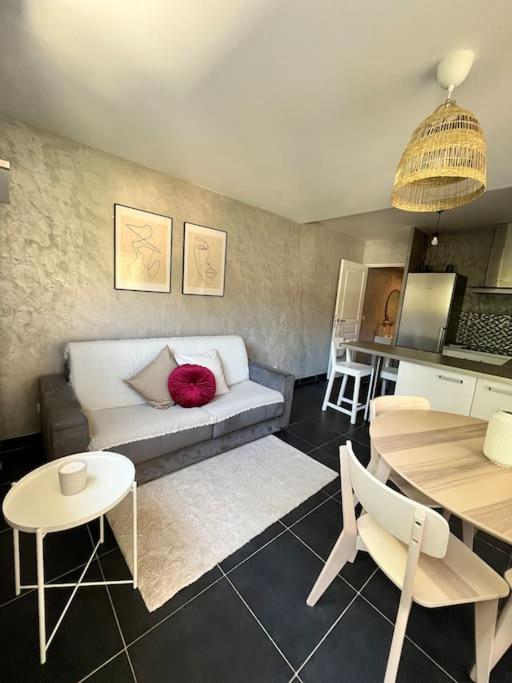 2 Pieces Proche Monaco - Parking Prive Appartement Menton